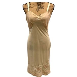 Vintage Nan Flower Slip Size 34